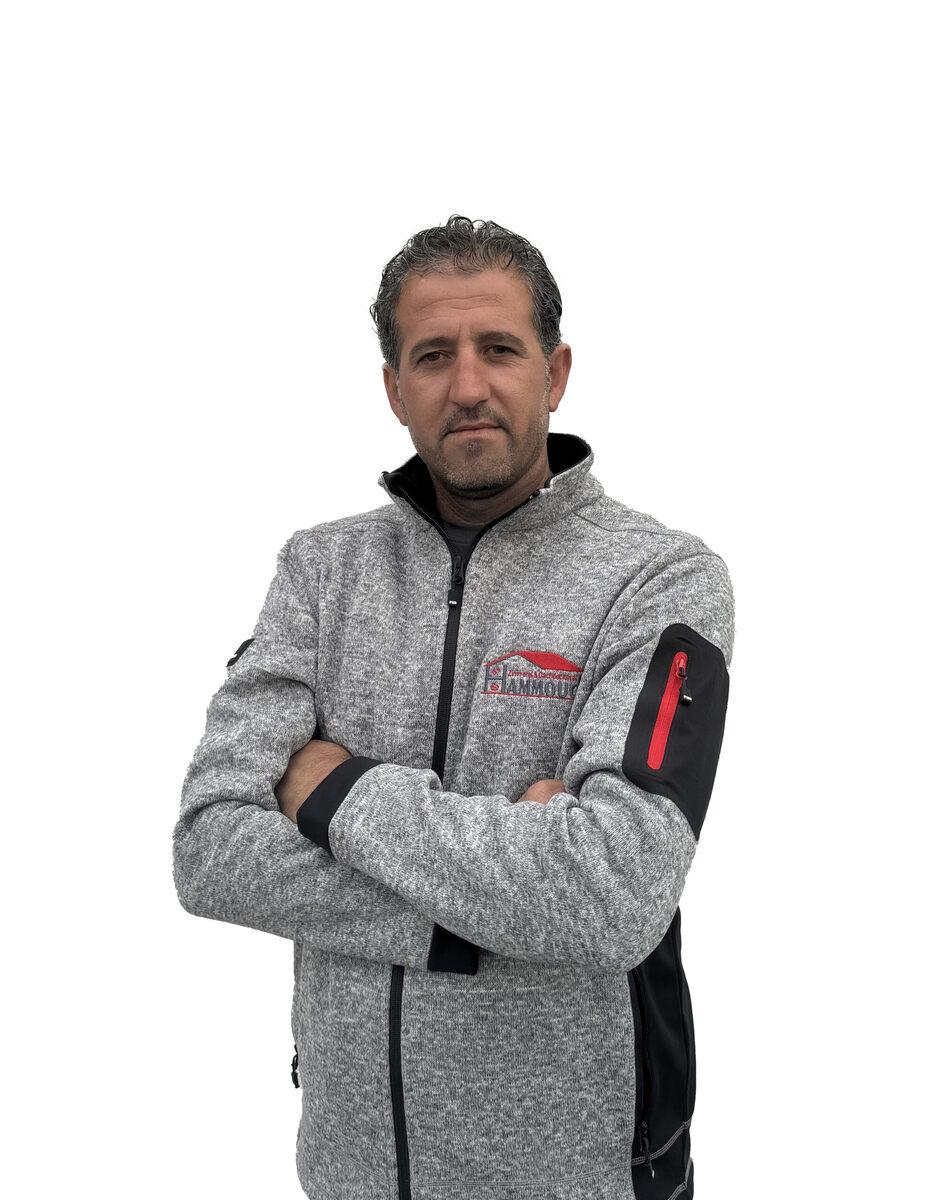 Hasan Trro — Dachdecker-Facharbeiter